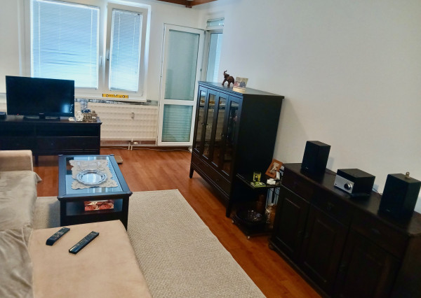 Šamorín - predaj 3 izb. zariadeného bytu so špajzou v okrajovej časti mesta.