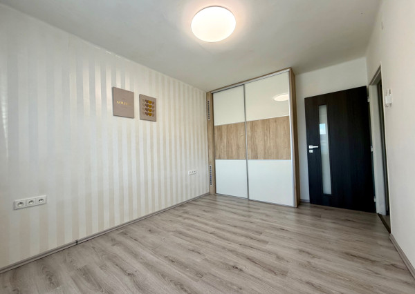 Gabčíkovo - predaj 3 izb. bytu so záhradkou v uzamknutom dvore v centre mesta.