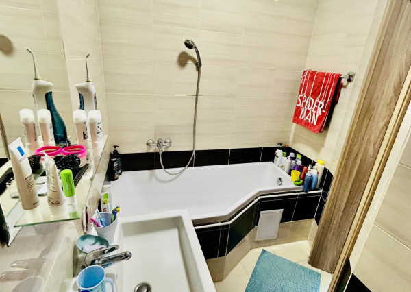 Veľké Dvorníky - predaj 3 izb. bytu so záhradkou a dvoma parkovacími miestami.