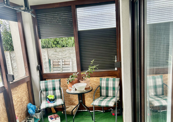 Veľké Dvorníky - predaj 3 izb. bytu so záhradkou a dvoma parkovacími miestami.