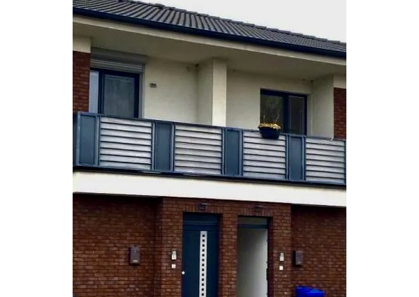 Dunajská Streda-predaj 3 izb. bytu dvoma parkovacími miestami v tichej ulici.