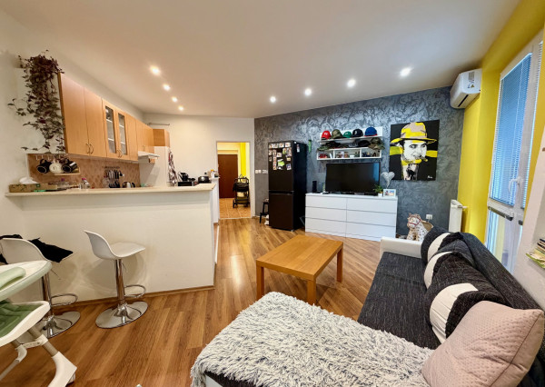 Dunajská Streda - predaj 2 izb. bytu s balkónom a vlastným kúrením v okrajovej časti mesta, ulica Nová Ves.