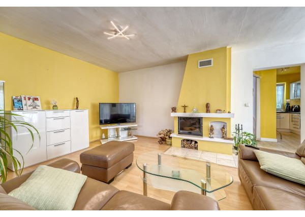 PRIESTRANNÝ RODINNÝ DOM V HAMULIAKOVE na pozemku 625 m2