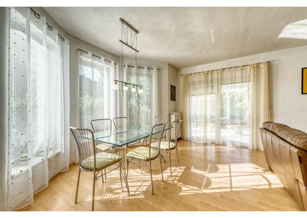 PRIESTRANNÝ RODINNÝ DOM V HAMULIAKOVE na pozemku 625 m2