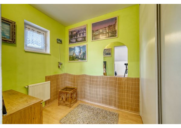 PRIESTRANNÝ RODINNÝ DOM V HAMULIAKOVE na pozemku 625 m2