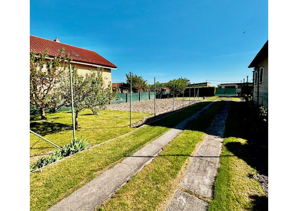 Na predaj 3izb. rodinný dom na 11árovom pozemku v obci Čenkovce časť Maslovce.