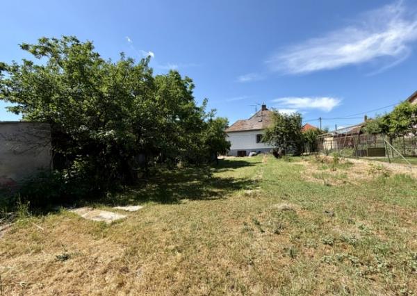 Šamorín - predaj rodinného domu s garážou na ul. Záhradnícka.