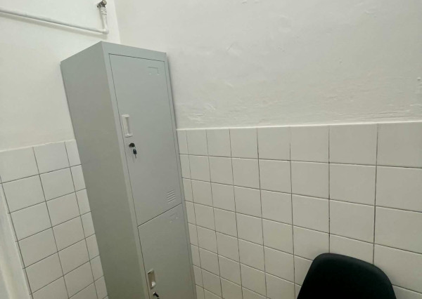 Na prenájom – Odstúpenie - vybavený nebytový priestor vhodný na cukrársku alebo pekársku výrobu v obci Vrakúň.