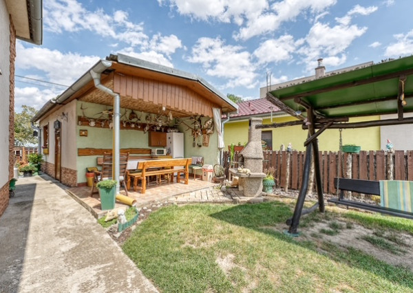 Na predaj kompletne zrekonštruovaný 3-izbový rodinný dom v Šamoríne – časť Mliečno
