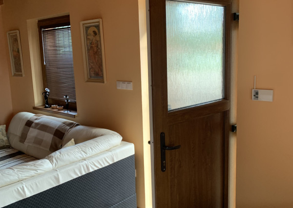 Ohrady – predaj celoročne obývateľnej záhradnej chaty v rekreačnej časti pri Klátovskom ramene.