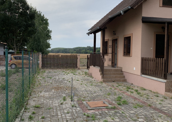 Ohrady – predaj celoročne obývateľnej záhradnej chaty v rekreačnej časti pri Klátovskom ramene.