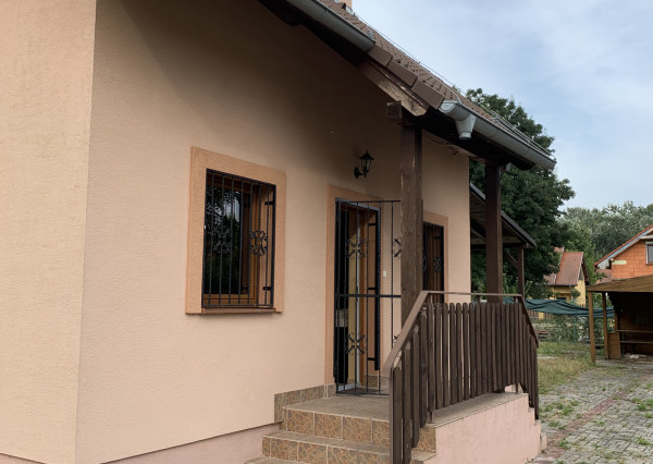 Ohrady – predaj celoročne obývateľnej záhradnej chaty v rekreačnej časti pri Klátovskom ramene.