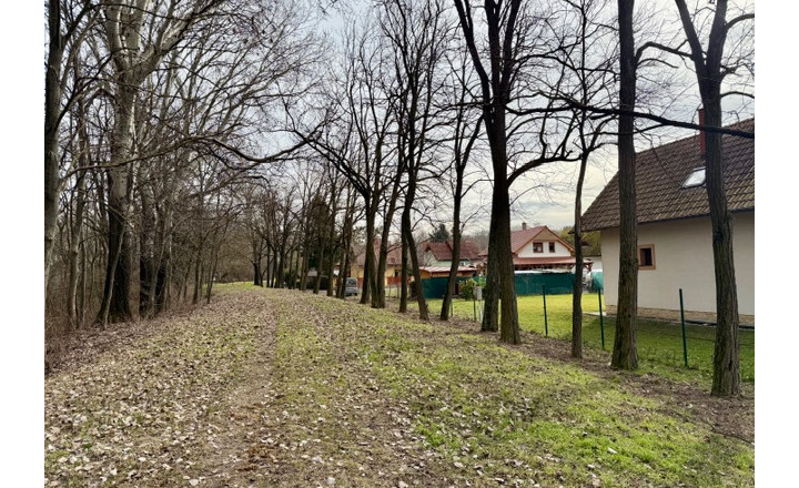 Ohrady – predaj celoročne obývateľnej záhradnej chaty v rekreačnej časti pri Klátovskom ramene. - fotografia 37