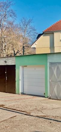 Lehnice - na predaj garáž s úplným podpivničením a montážnou jamou. - fotografia 1