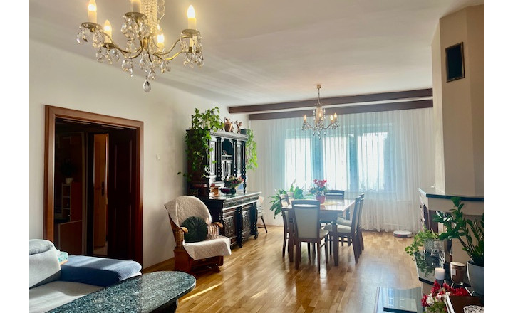 Komfortné bývanie v dvojgeneračnom 4 izbovom dome -Šamorín. - fotografia 7