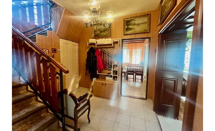 Komfortné bývanie v dvojgeneračnom 4 izbovom dome -Šamorín. - fotografia 10