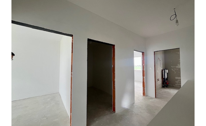 Rovinka -predaj 4 izbový byt so záhradkou. - fotografia 19