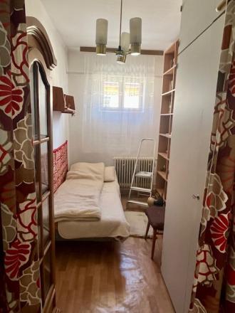 Na predaj 4izb. starší rodinný dom na 14 árovom pozemku v obci Lehnice -Sása. - fotografia 8