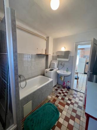Na predaj 4izb. starší rodinný dom na 14 árovom pozemku v obci Lehnice -Sása. - fotografia 19