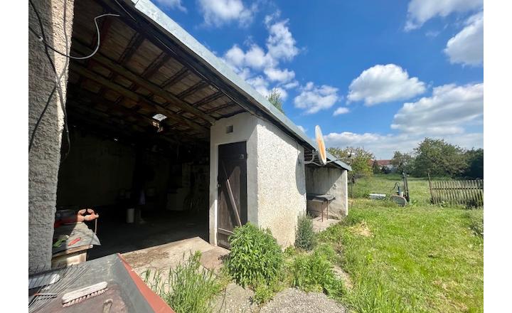 Na predaj 4izb. starší rodinný dom na 14 árovom pozemku v obci Lehnice -Sása. - fotografia 36