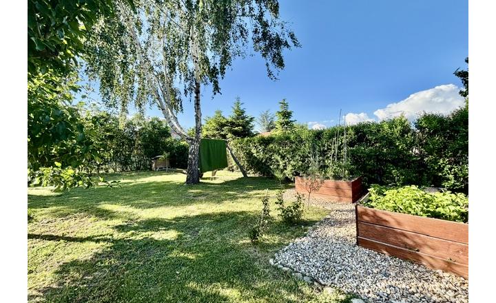Na predaj elegantný 4-izbový rodinný dom v obci Hegyeshalom. - fotografia 36