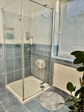 Komfortné bývanie v dvojgeneračnom 4 izbovom dome -Horná Potôň. - fotografia 10