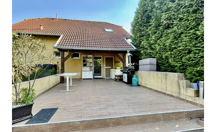 Komfortné bývanie v dvojgeneračnom 4 izbovom dome -Horná Potôň. - fotografia 30