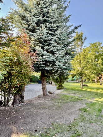 Komfortné bývanie v dvojgeneračnom 4 izbovom dome -Horná Potôň. - fotografia 35