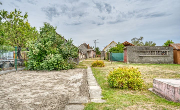 Rodinný dom na predaj v obci Báč – pozemok 919 m² - fotografia 6