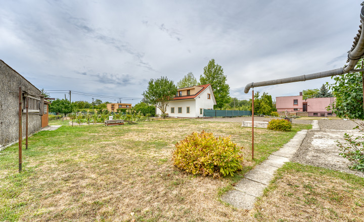 Rodinný dom na predaj v obci Báč – pozemok 919 m² - fotografia 7