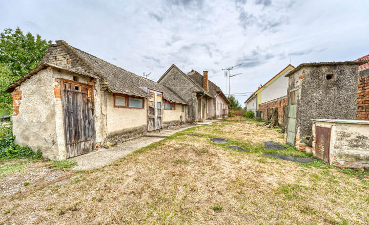 Rodinný dom na predaj v obci Báč – pozemok 919 m² - fotografia 11