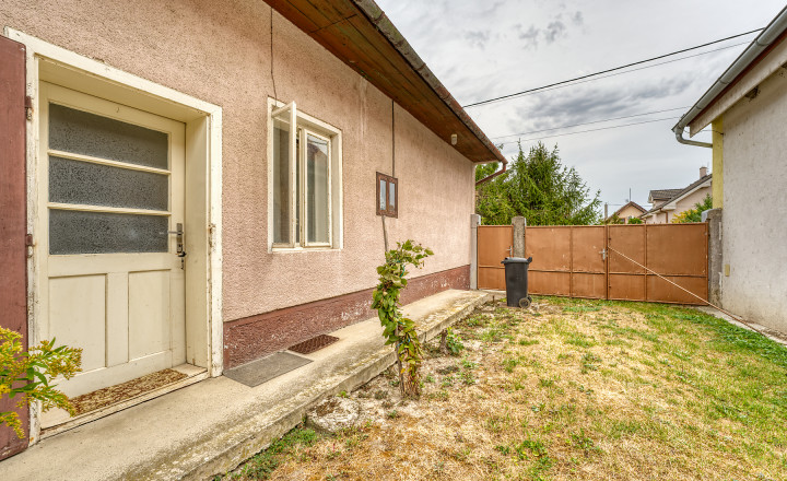 Rodinný dom na predaj v obci Báč – pozemok 919 m² - fotografia 15
