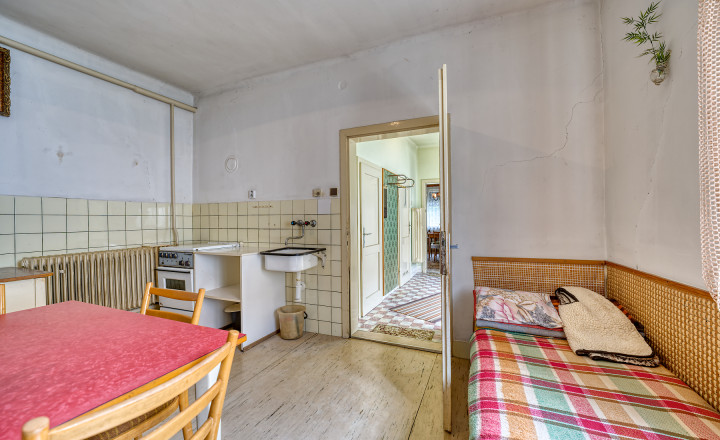 Rodinný dom na predaj v obci Báč – pozemok 919 m² - fotografia 25