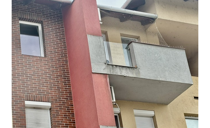 Na predaj 3 izbový byt s 2-ma balkónmi ,1parkovacie miesto v obci Rajka. - fotografia 26