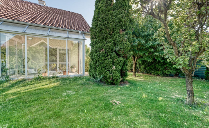 PRIESTRANNÝ RODINNÝ DOM V HAMULIAKOVE na pozemku 625 m2 - fotografia 33