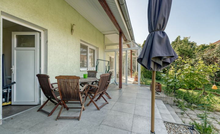 PRIESTRANNÝ RODINNÝ DOM V HAMULIAKOVE na pozemku 625 m2 - fotografia 35