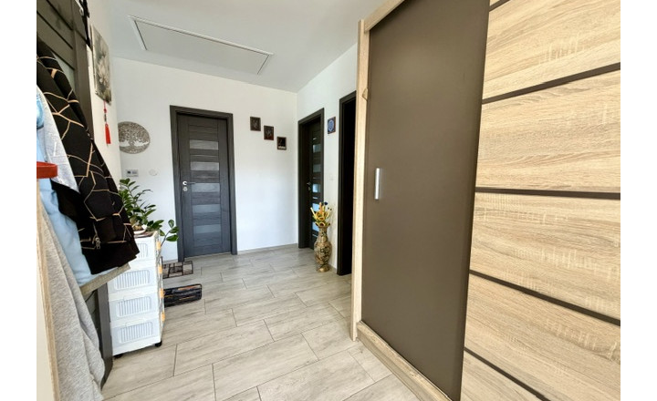 Na predaj 3-izbový rodinný dom v dvojdome – 75 m² + terasa 12 m², Dunajský Klátov - fotografia 9
