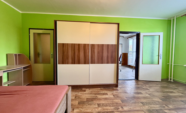 VEĽKOMETRÁŽNY 2-IZBOVÝ BYT V ÚPLNOM CENTRE ŠAMORÍNA | 65,58 m² | ZASKLENÝ BALKÓN - fotografia 12
