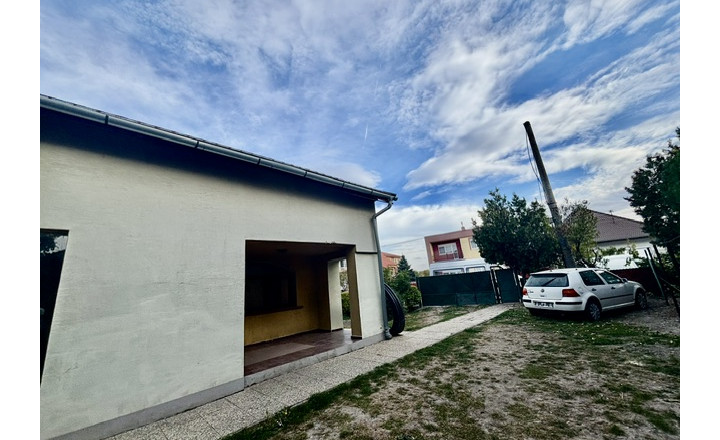 Komfortné bývanie v dvojgeneračnom 7 izbovom rod. dome v obci Vieska. - fotografia 36