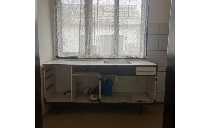 Predaj -bývalý Hostinec v obci Macov. - fotografia 18