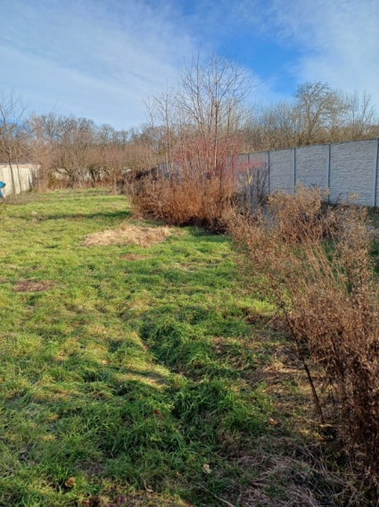 Pekný slnečný stavebný pozemok 750m2 na predaj - Gabčíkovo.