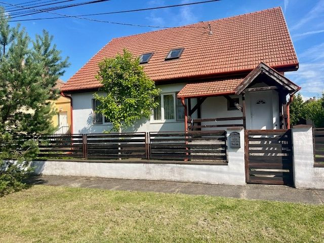 Imperium RK Vám ponúka na predaj 4 izbový rodinný dom za susednými hranicami v  HEGYESHALOME.