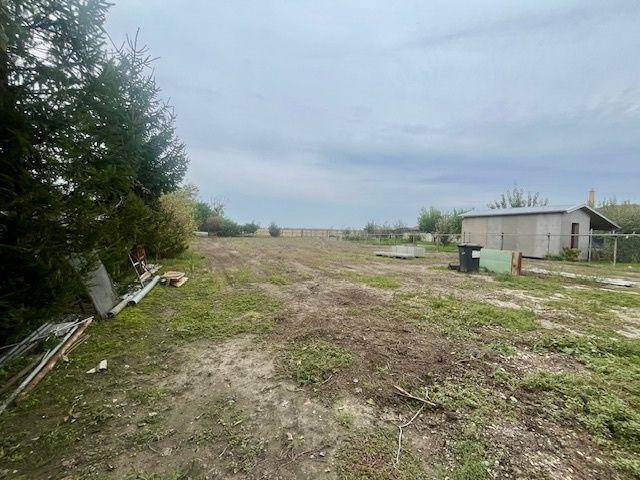 Pekný slnečný pozemok 1182 m2  na predaj - obec Čenkovce.