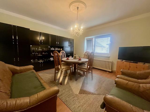 Na predaj 4 - izbový rodinný dom v obci Kalinkovo .