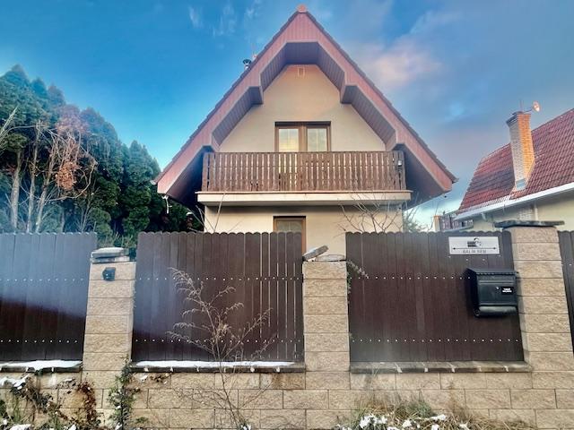 Na predaj  rekreačná chata s trvalým užívaním v lukratívnej časti Šamorína.