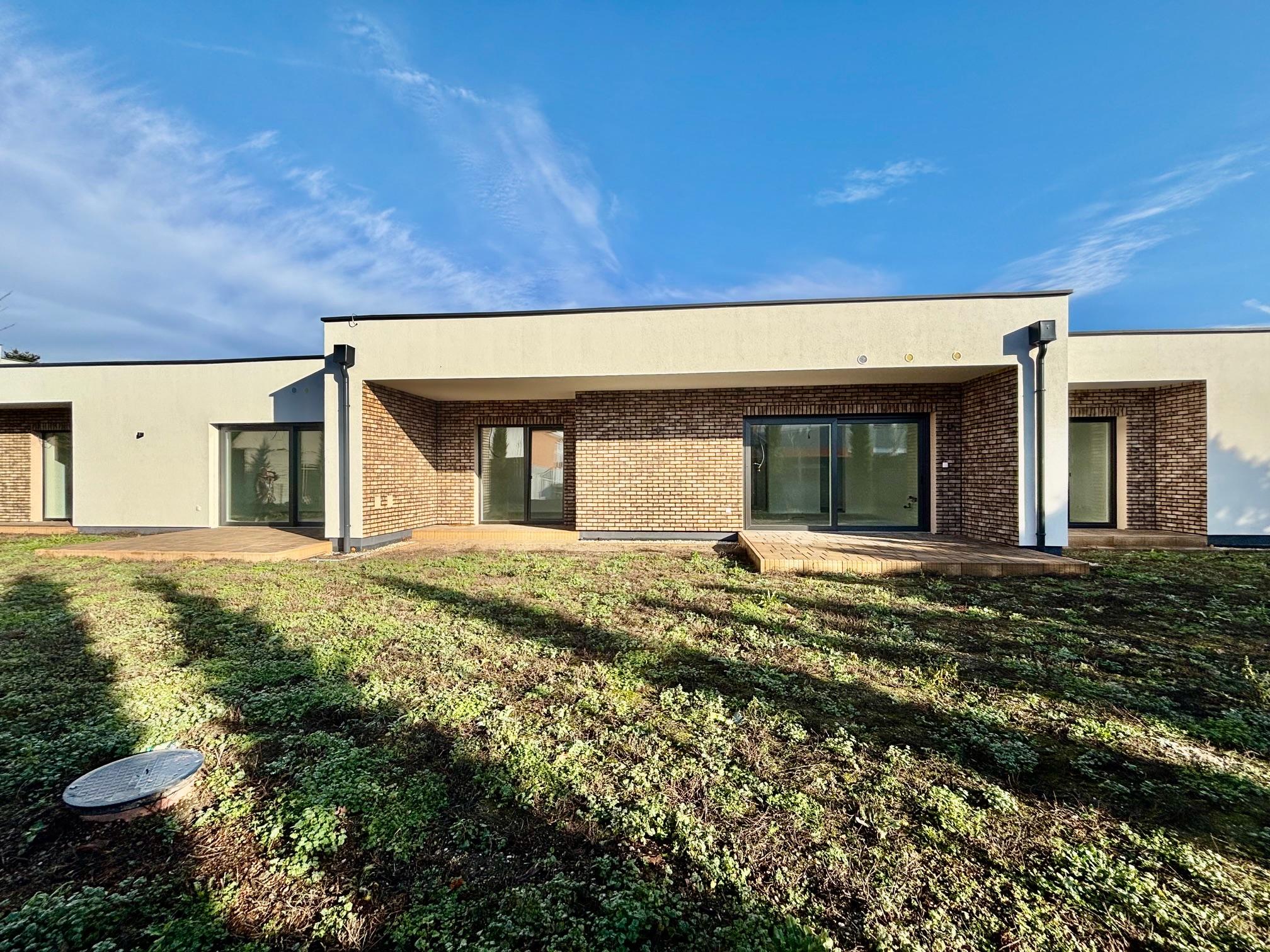 Alžbetin Dvor – Váš nový domov je tesne pred dokončením. Predaj 4 izb. rodinného domu v centre Miloslavova.