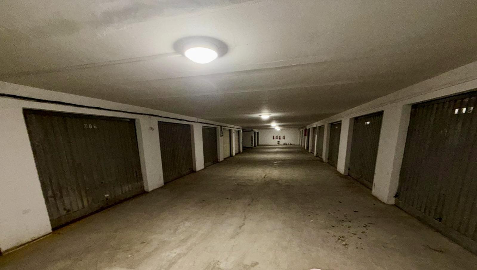 Na predaj garáž v parkovacom dome v Dunajskej Strede.