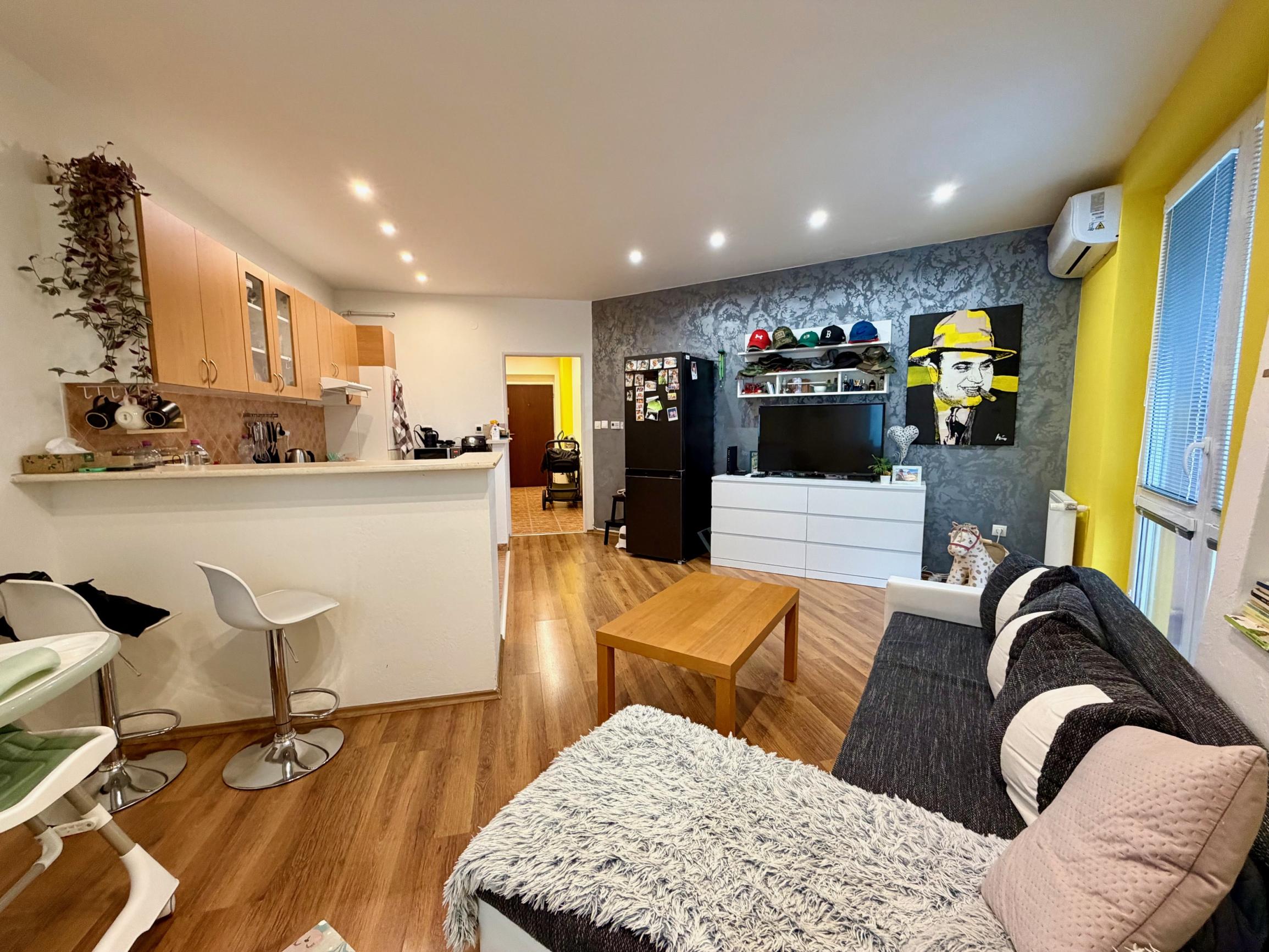 Dunajská Streda - predaj 2 izb. bytu s balkónom a vlastným kúrením v okrajovej časti mesta, ulica Nová Ves.