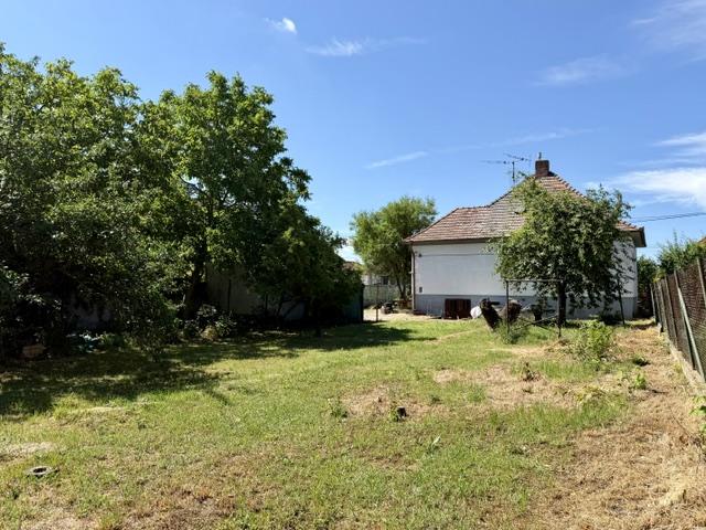 Šamorín - predaj rodinného domu s garážou na ul. Záhradnícka.