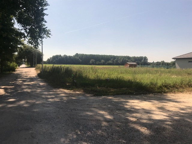Predaj stavebné pozemky 769 m2 a 720 m2 v obci DUNASZIGET, Maďarsko - CENA : 61 eur / m2
